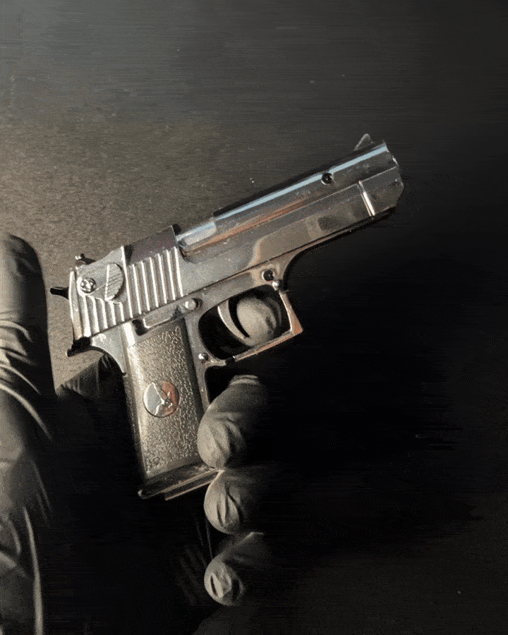 Bricheta Pistol "Beretta"