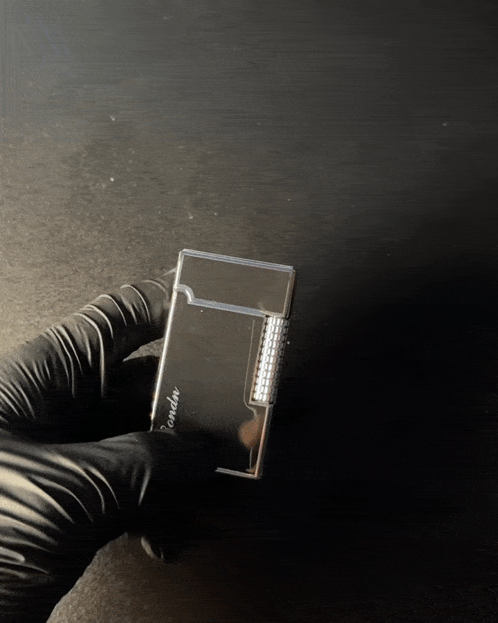 Bricheta "JAMES BONDT"