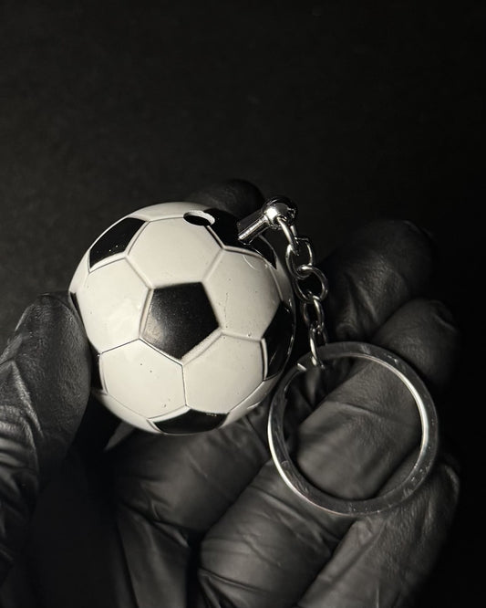 Bricheta "FOTBAL" cu breloc