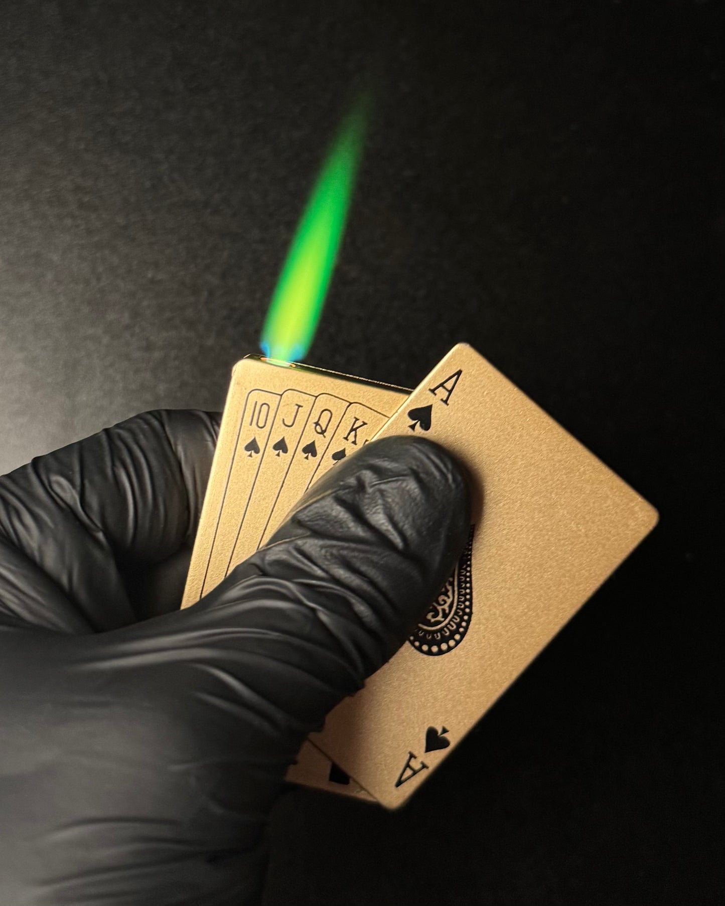 Bricheta "CĂRȚI DE JOC" aurie